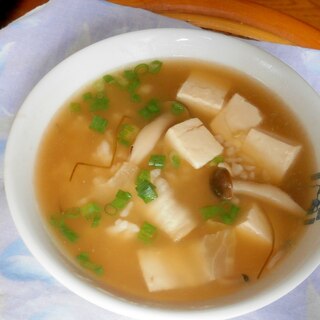 豆腐・しめじの雑炊